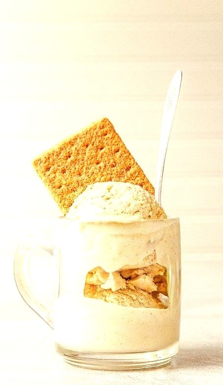 Graham Cracker Ice Cream (via http